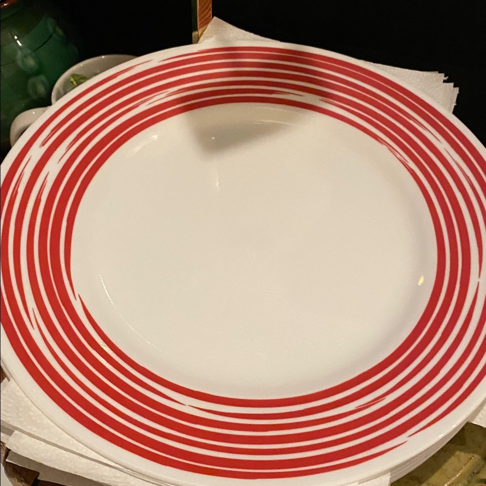 Corelle Strokes of Color (Brushed) Cranberry Red Dinner Plates (6) (Set One) - Picture 4 of 9